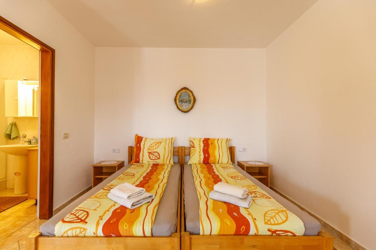 Ferienhaus Sascha In Poreč Exterior foto